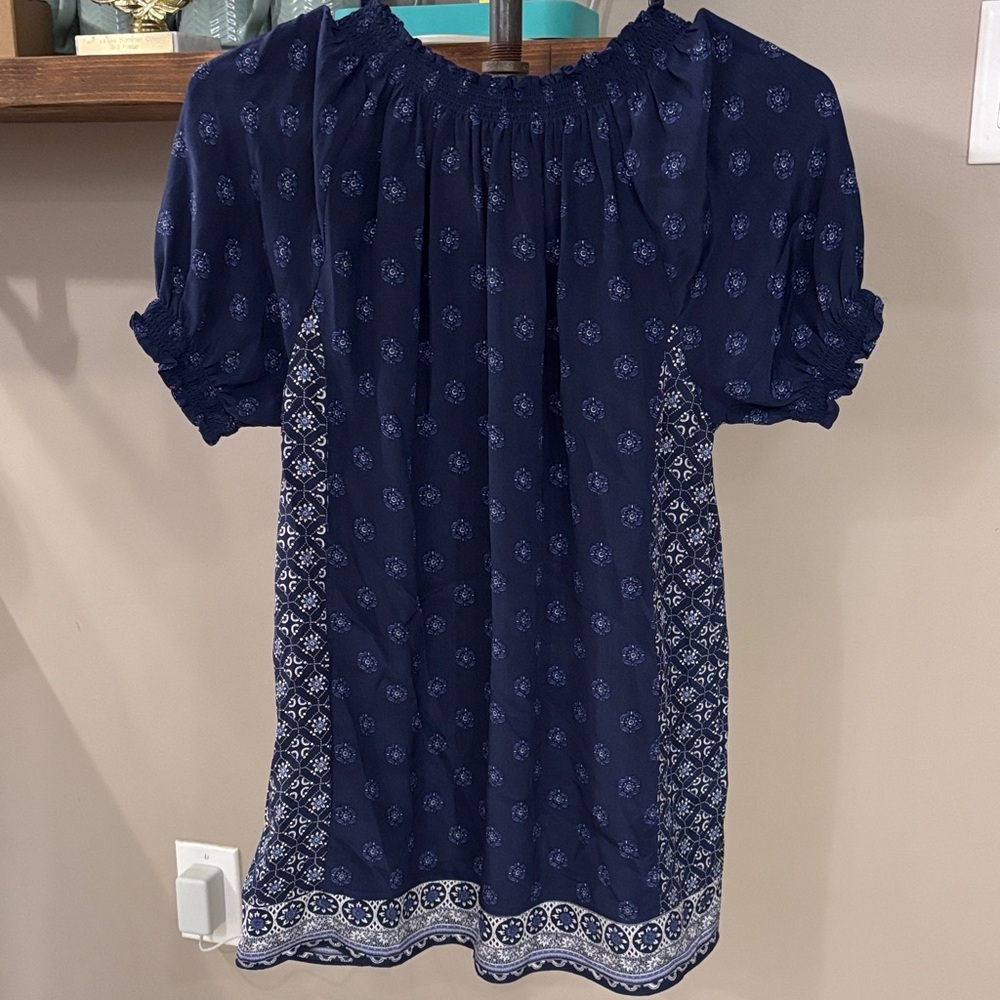 Joie Navy Blue Boho Peasant Blouse with Subtle Floral Motif - Picture 8 of 9